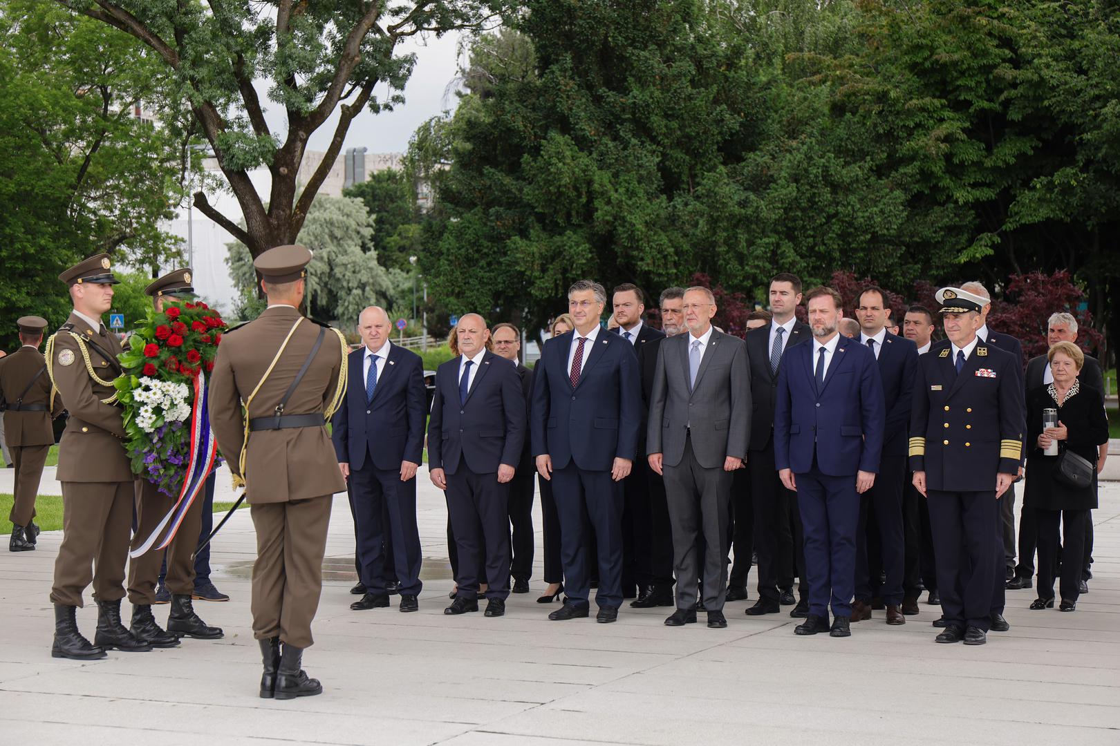 30.05.2023., Zagreb - Povodom obiljezavanja Dana drzavnosti Hrvatske, predsjednik Hrvatskog sabora Gordan Jandrokovic i premijer Andrej Plenkovic polozili su vijence i svijece na spomenik domovini. Photo: Luka Stanzl/PIXSELL