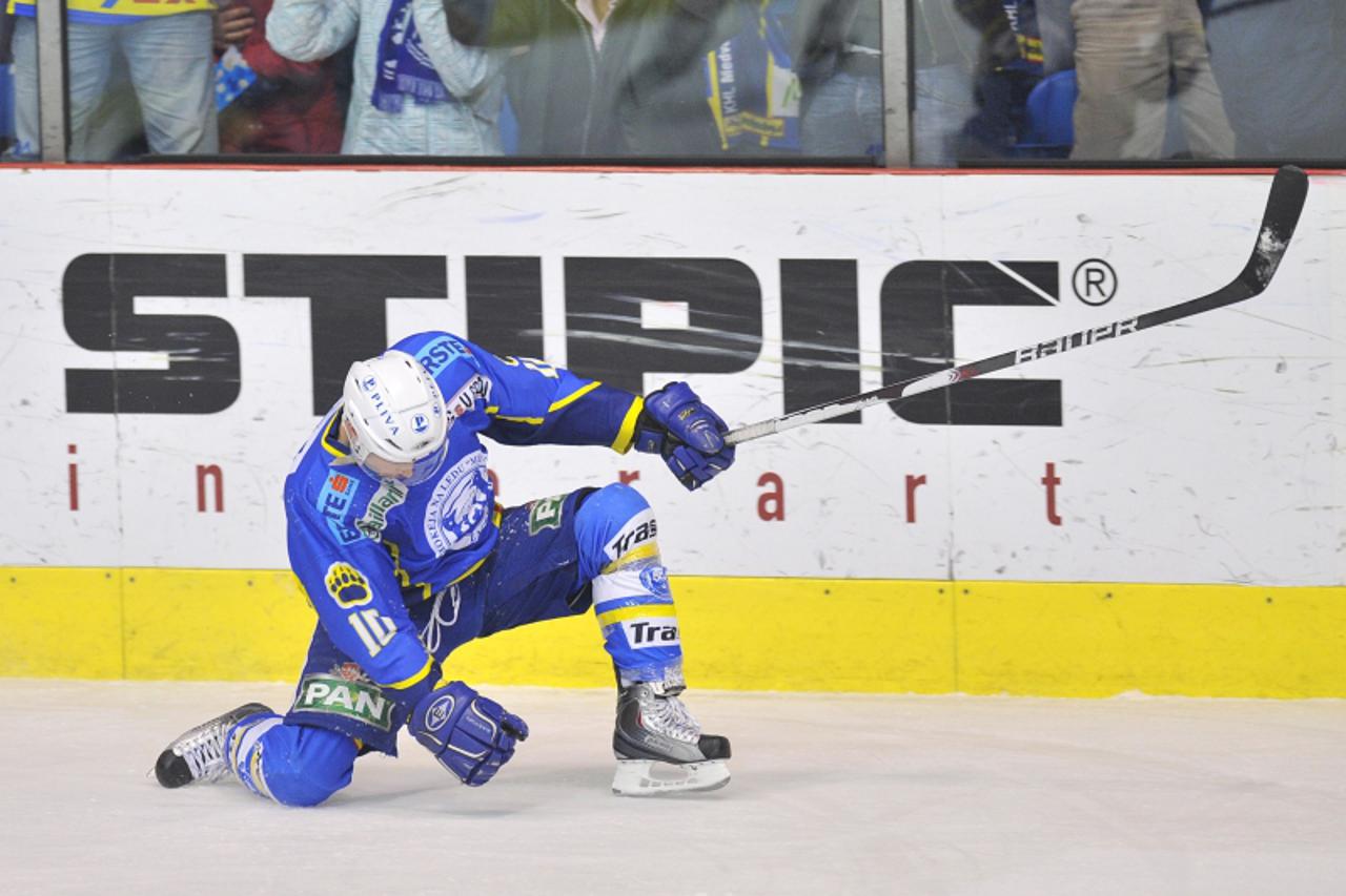 \'04.03.2010., Zagreb - Hokejaska utakmica EBEL lige, Ledena dvorana Doma sportova, cetvrtfinale, 6 utakmica playoffa. KHL Medvescak Zagreb - Moser Medical Graz 99ers. Thomas Guidarelli. Photo: Antoni