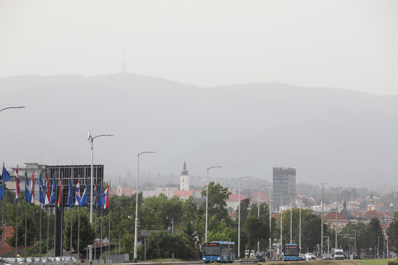 Zagreb: Od ponoći niže cijene goriva