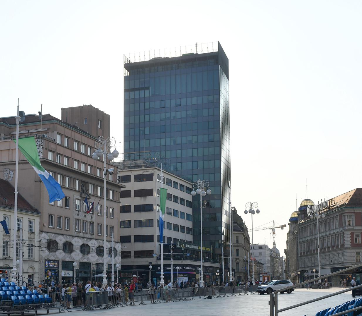 Jedan od prvih modernih nebodera u Zagrebu, na samom početku Ilice.