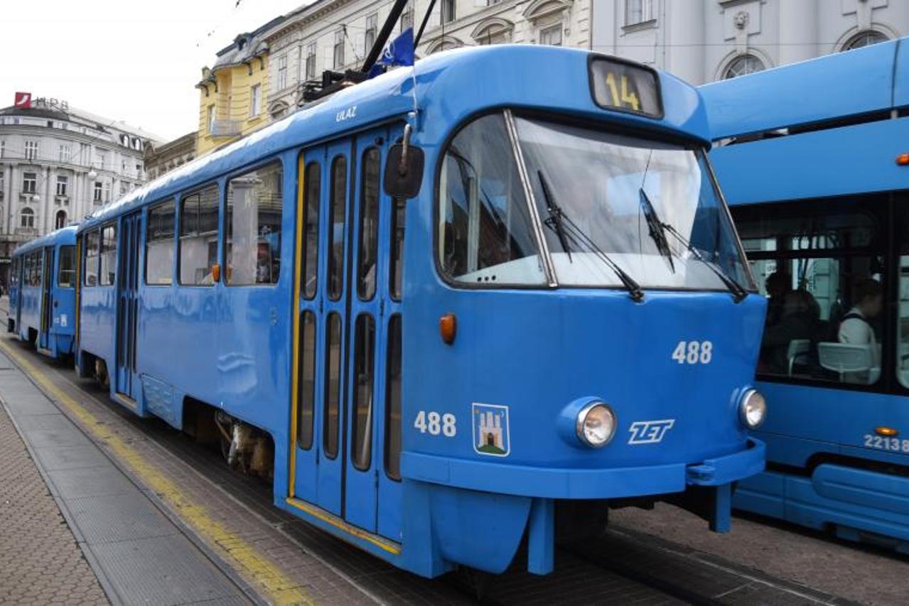 Tramvaji zastavice