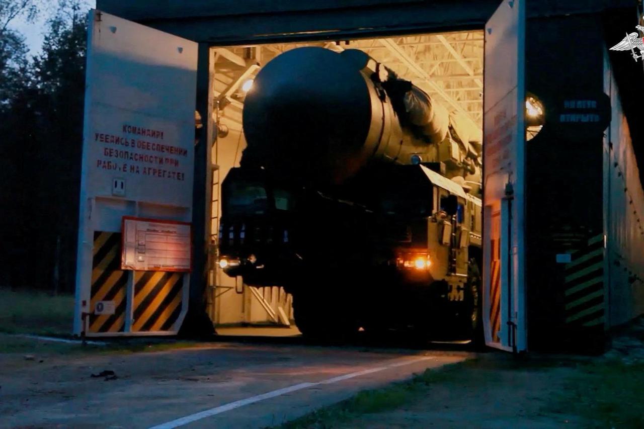 Russia conducts nuclear missile launcher drills