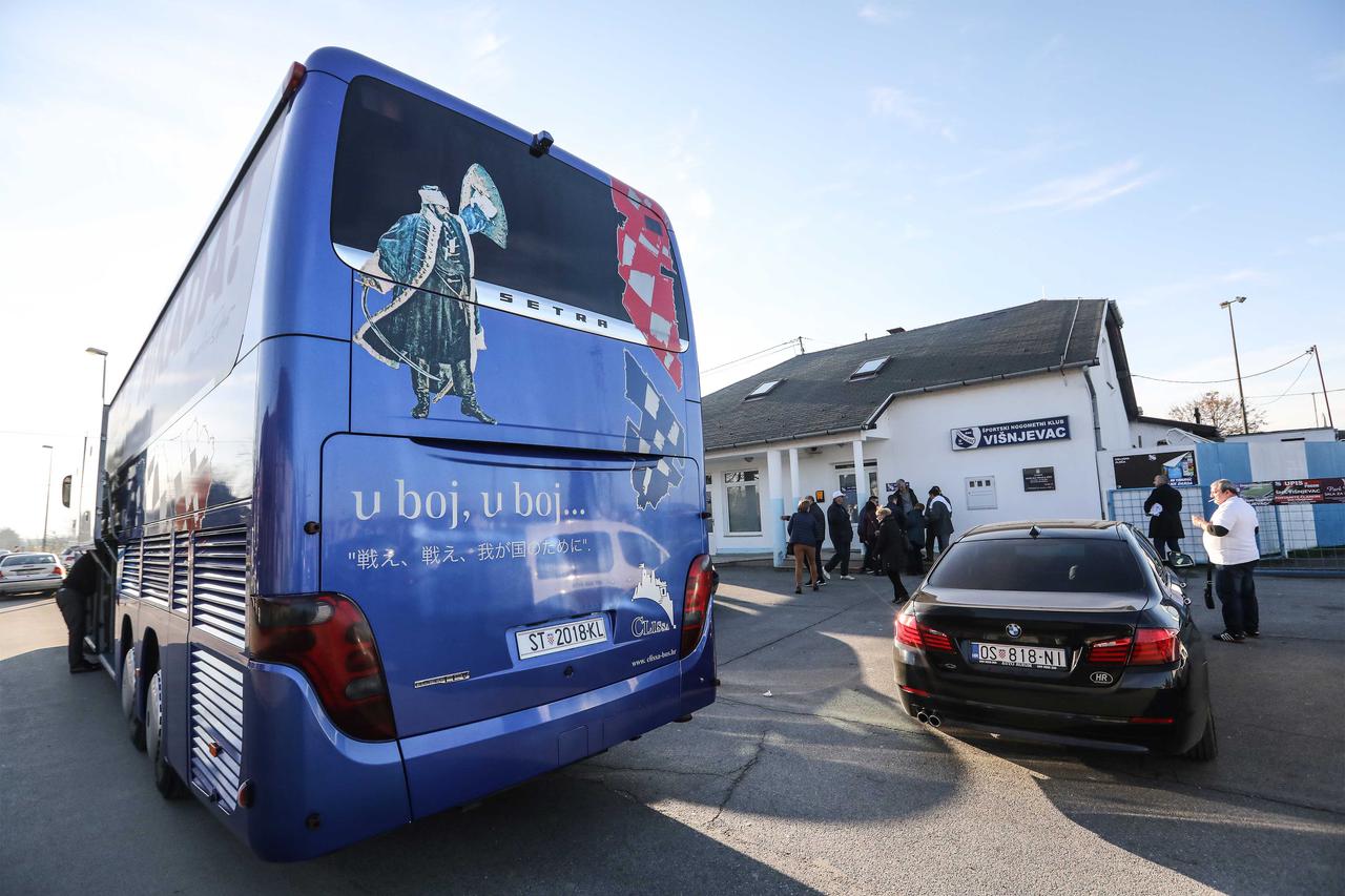 Osijek: Miroslav Škoro posjetio je Višnjevac i družio se s građanima