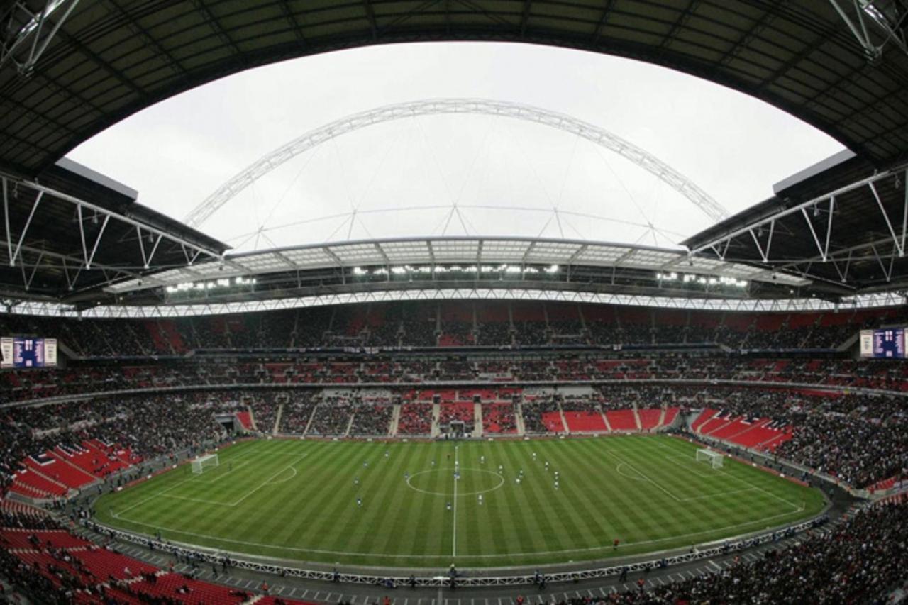 'wembley-teren'