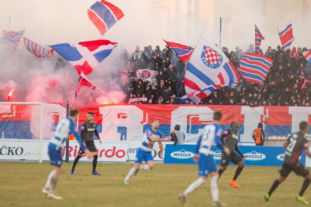 HNK Gorica kažnjena zbog bakljade Torcide na Gradskom stadionu