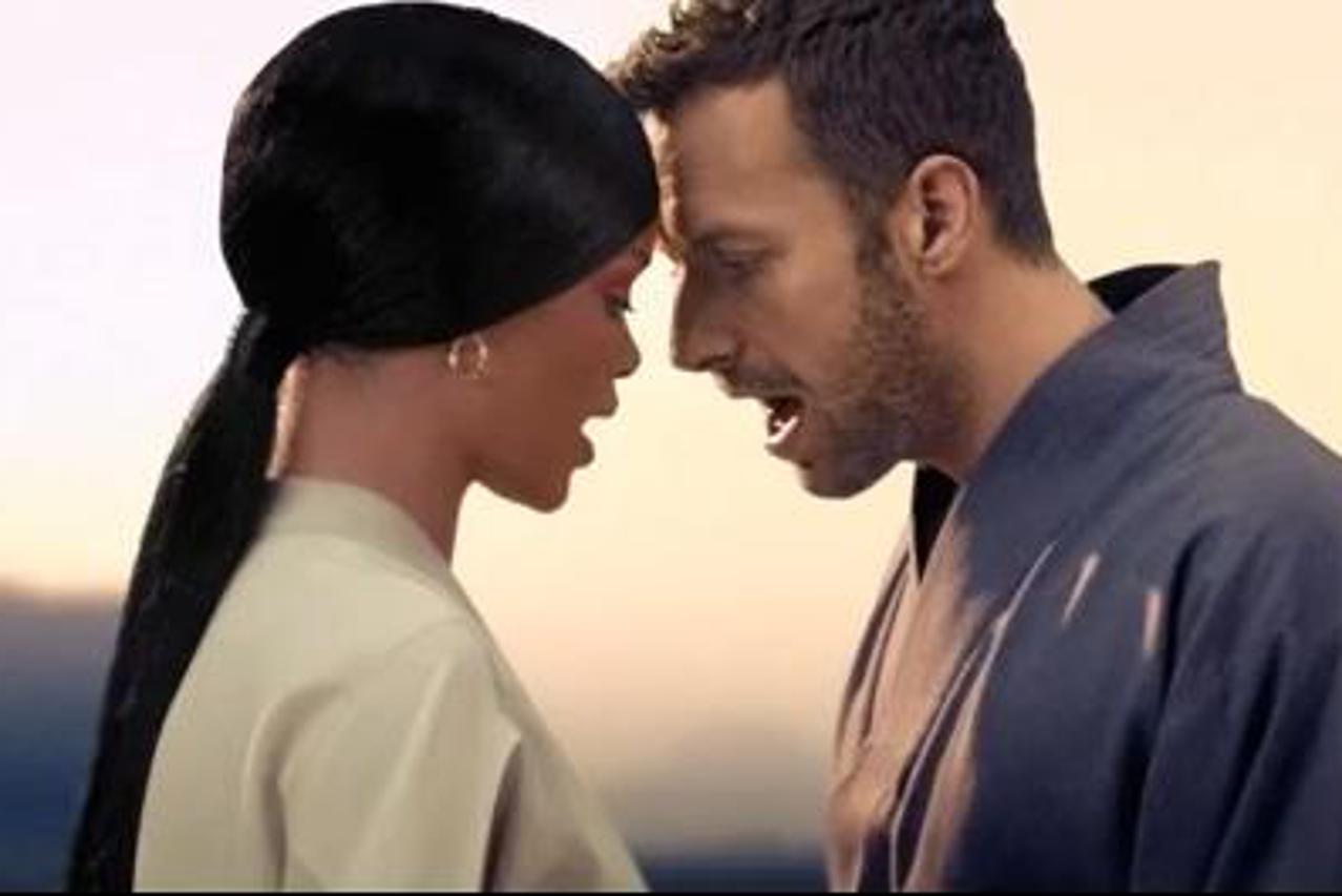 rihanna chris martin