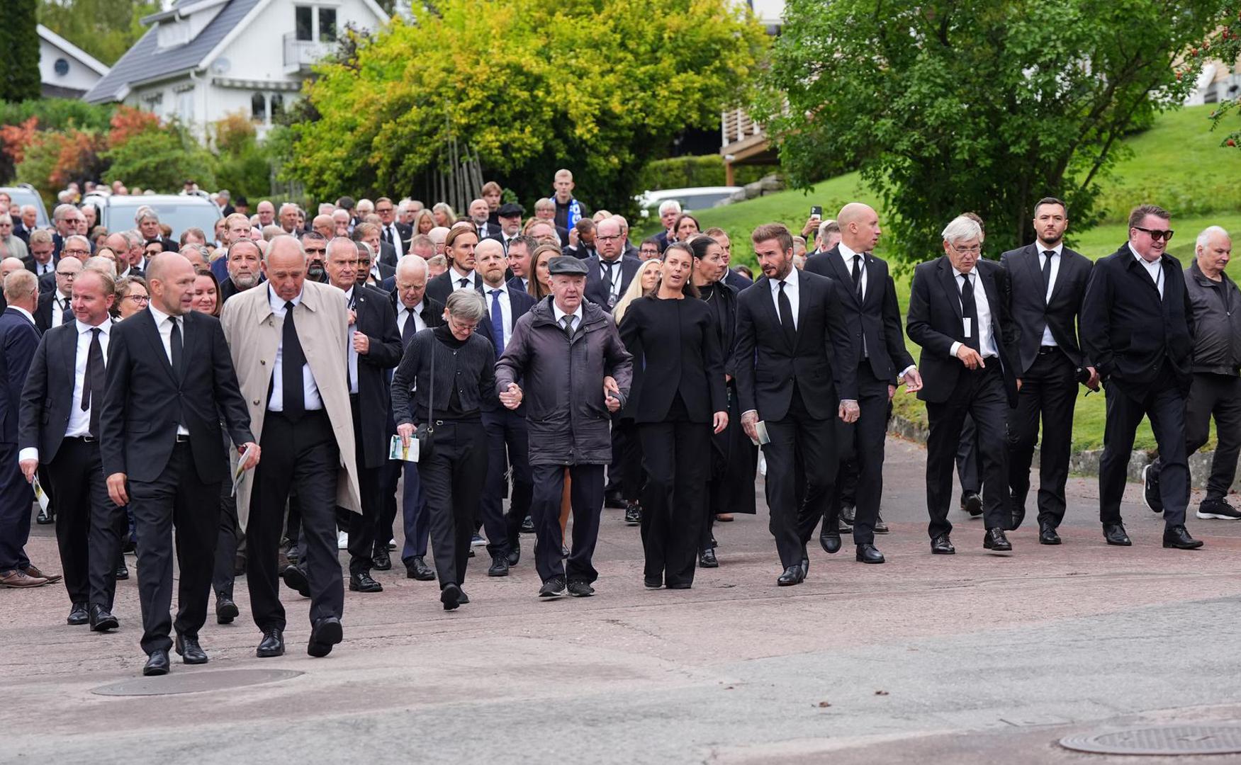 Počeo je graditi svoju međunarodnu reputaciju kada je odveo švedski klub IFK Göteborg do naslova u Kupu UEFA 1982., nakon čega je ostvario sjajne rezultate kao trener portugalske Benfice i talijanskih klubova Rome, Fiorentine, Lazia i Sampdorie.