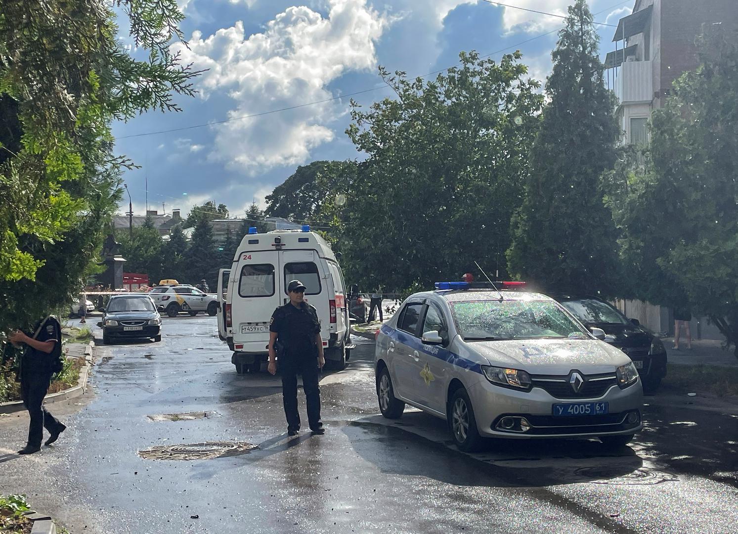 Police officers block a street near the site of the blast in the center of Taganrog, Russia July 28, 2023.  REUTERS/Stringer  NO RESALES. NO ARCHIVES. Photo: Stringer/REUTERS