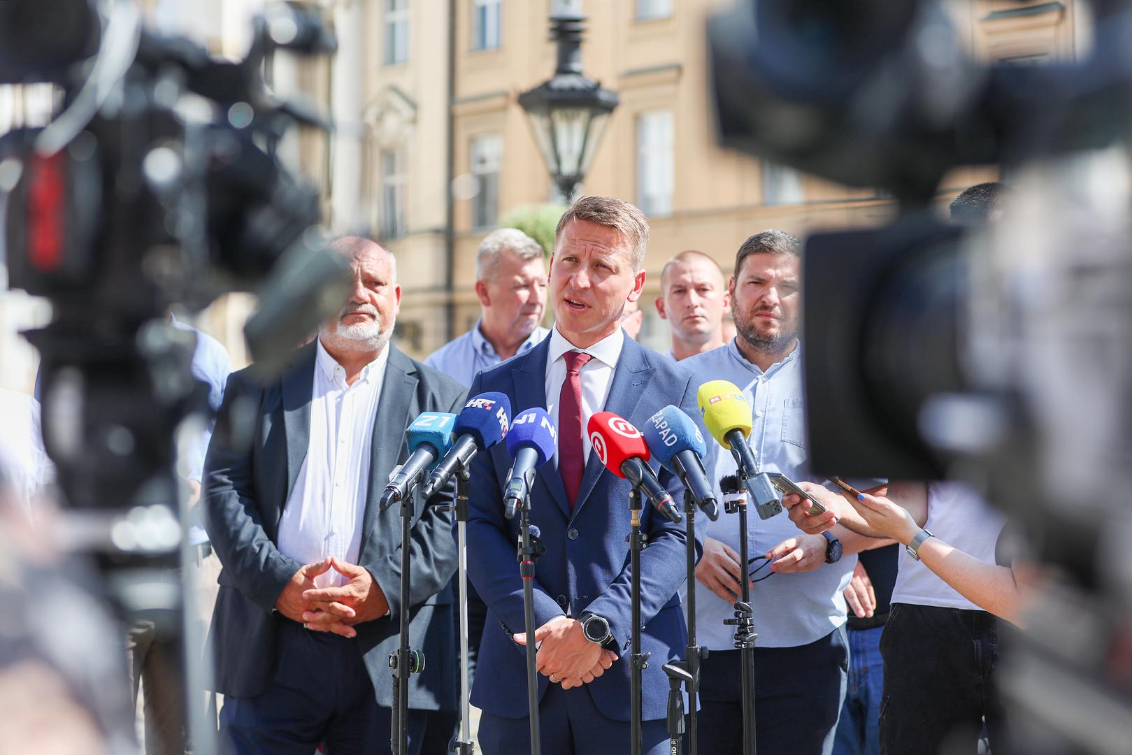 24.08.2024., Zagreb - Trg sv. Marka. Saborski zastupnik Dario Zurovec odrzao je konferenciju za novinare na kojoj je sluzbeno objavio da odlazi iz stranke Fokus. Photo: Sanjin Strukic/PIXSELL