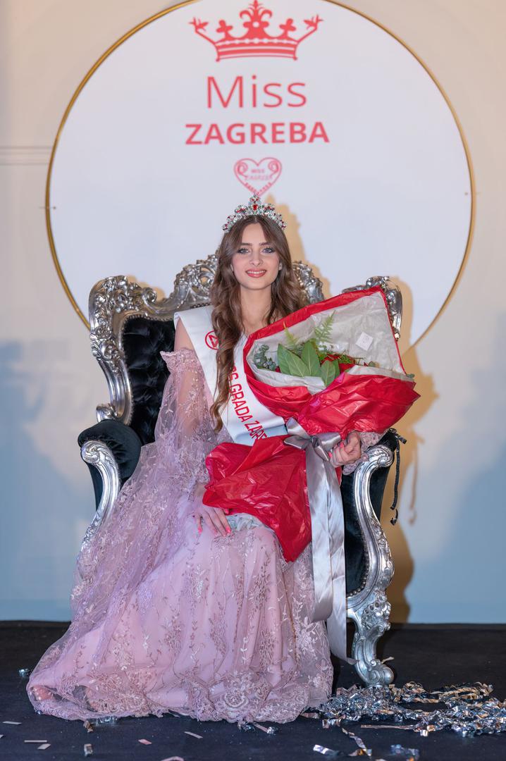 Miss Zagreba Tara Begedin