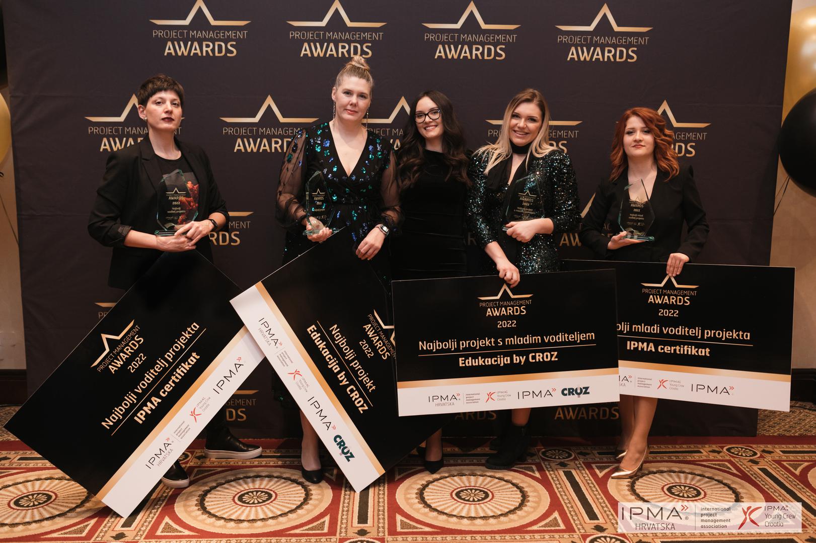 S lijeva na desno - Lucija Zlattar (Infinum), Tatjana Kotarski (Erste&Steiermärkische Bank d.d.), Lara Brdar (Sveučilište u Rijeci - Medicinski fakultet), Patricija Hrenek (Veleučilište Baltazar).