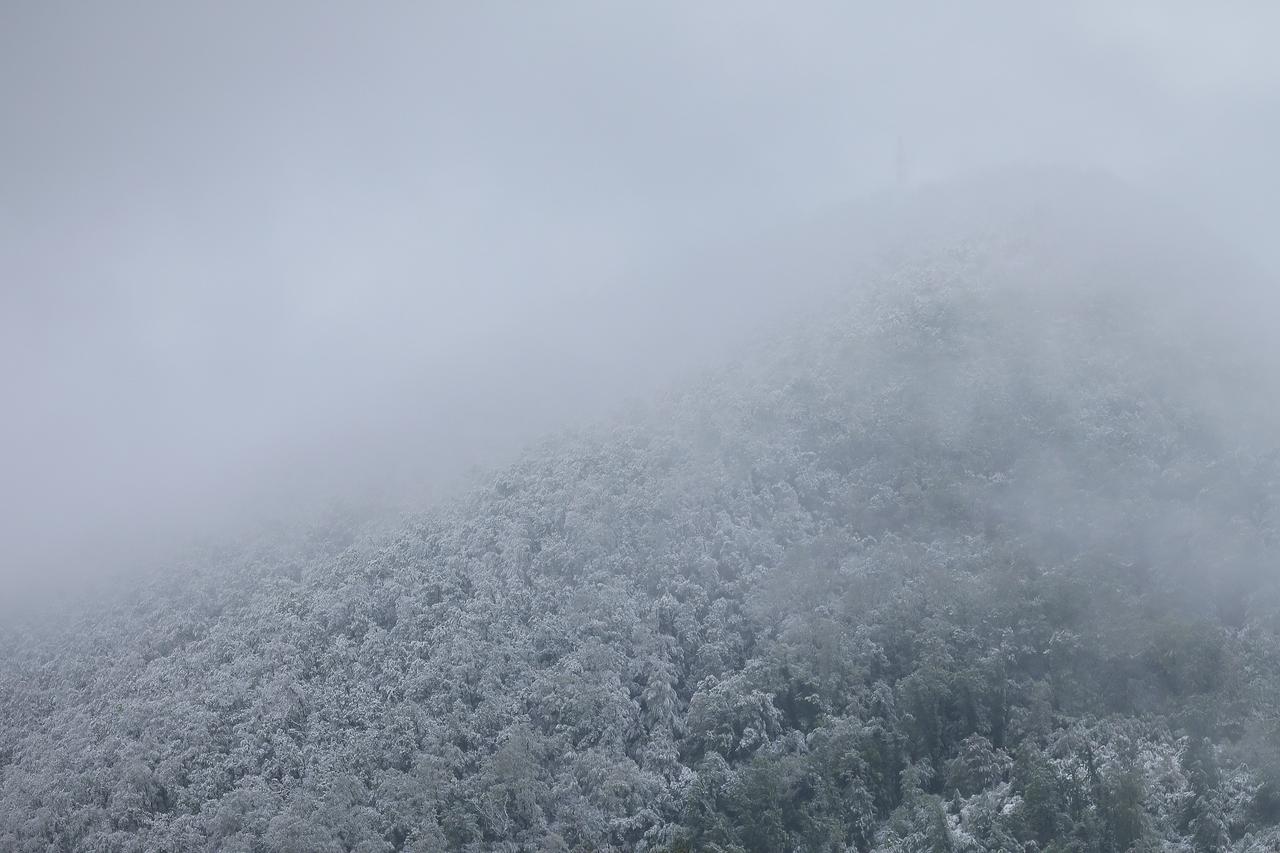 Snijeg zabijelio Krapinsko-zagorsku županiju