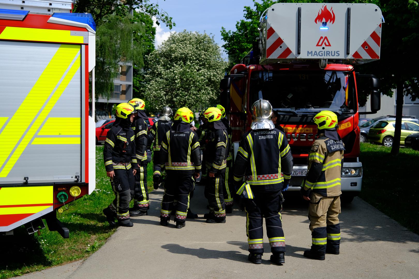 01.05.2022., Zagreb - U nedjelju ujutro izbio je pozar na 14. katu nebodera na Zitnjaku. Brzom reakcijom gradana i vatrogasaca pozar je ugasen. Photo: Slaven Branislav Babic/PIXSELL