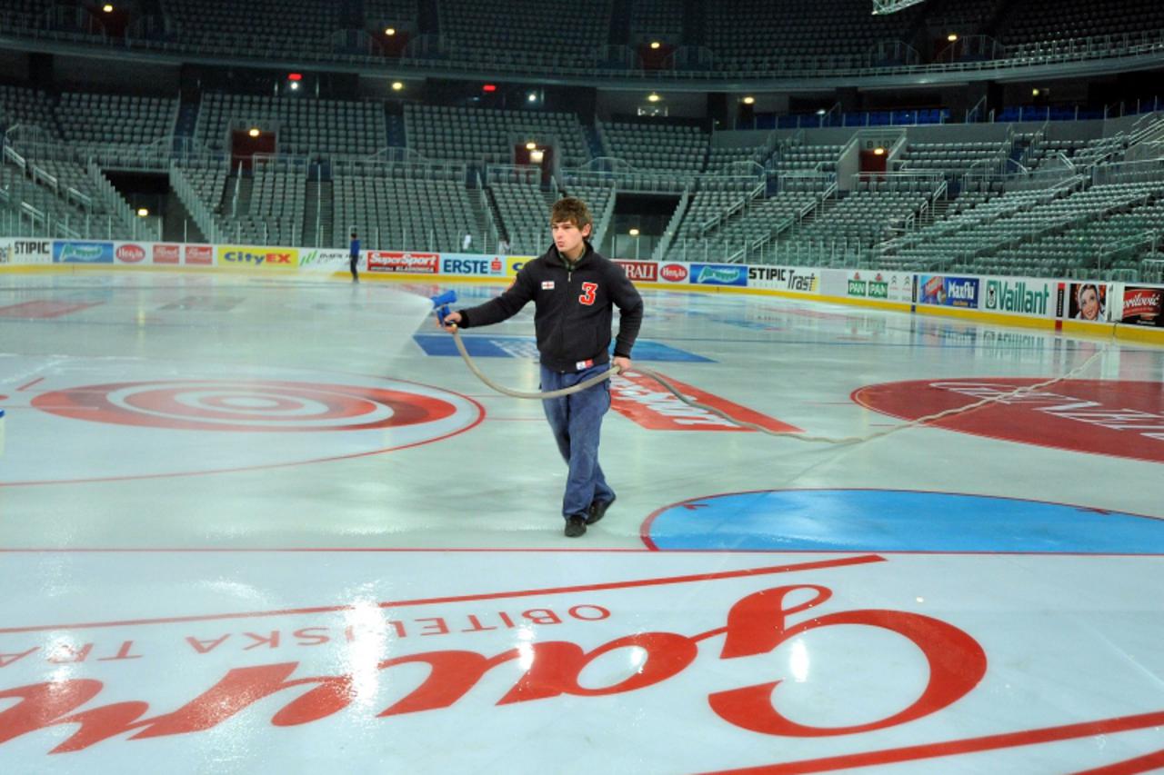 \'19.01.2011., Zagreb - Arena zagreb, zavrsne pripreme za Ice Fever hokejaski spektakl.  Photo: Marko Lukunic/PIXSELL\'