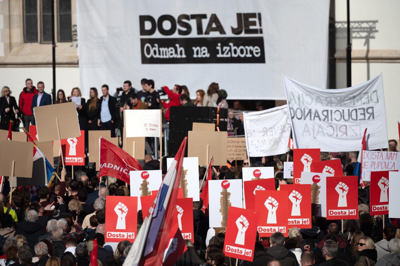 Zagreb: Prosvjed lijevo-liberalne oporbe: "Dosta je! Idemo na izbore!" 