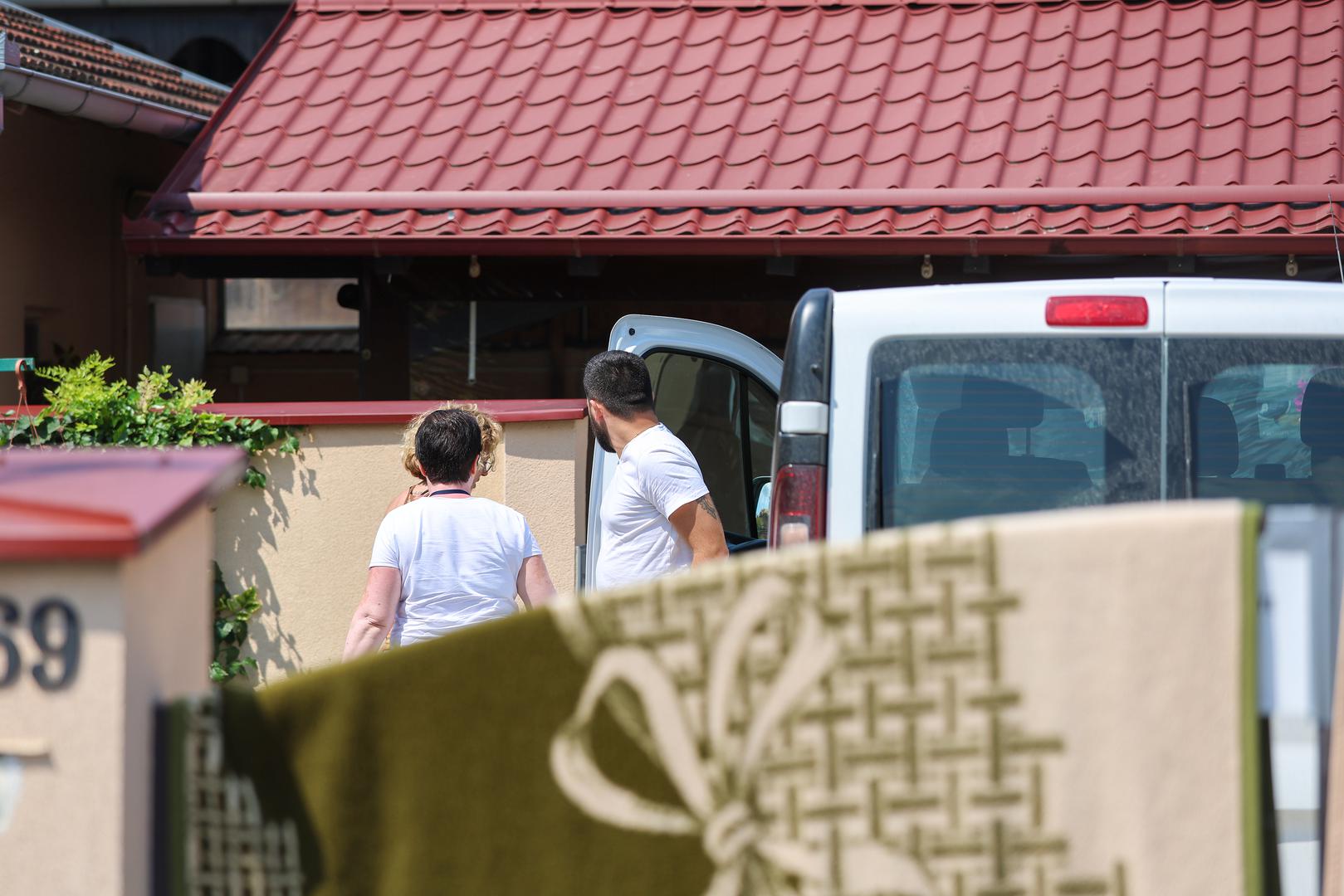 23.07.2024., Daruvar - Spremaju se stvari u kombi u Doma za starije i nemocne osobe Vianey dan nakon sto je Kresimir Pahoki pocinio sesterostruko ubojstvo. Photo: Sanjin Strukic/PIXSELL