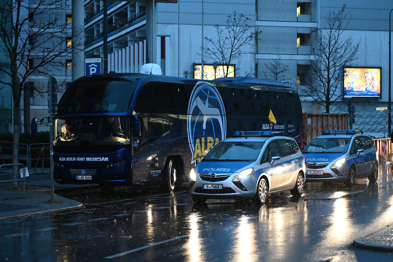 Alba Berlin - Maccabi Tel Aviv - Security