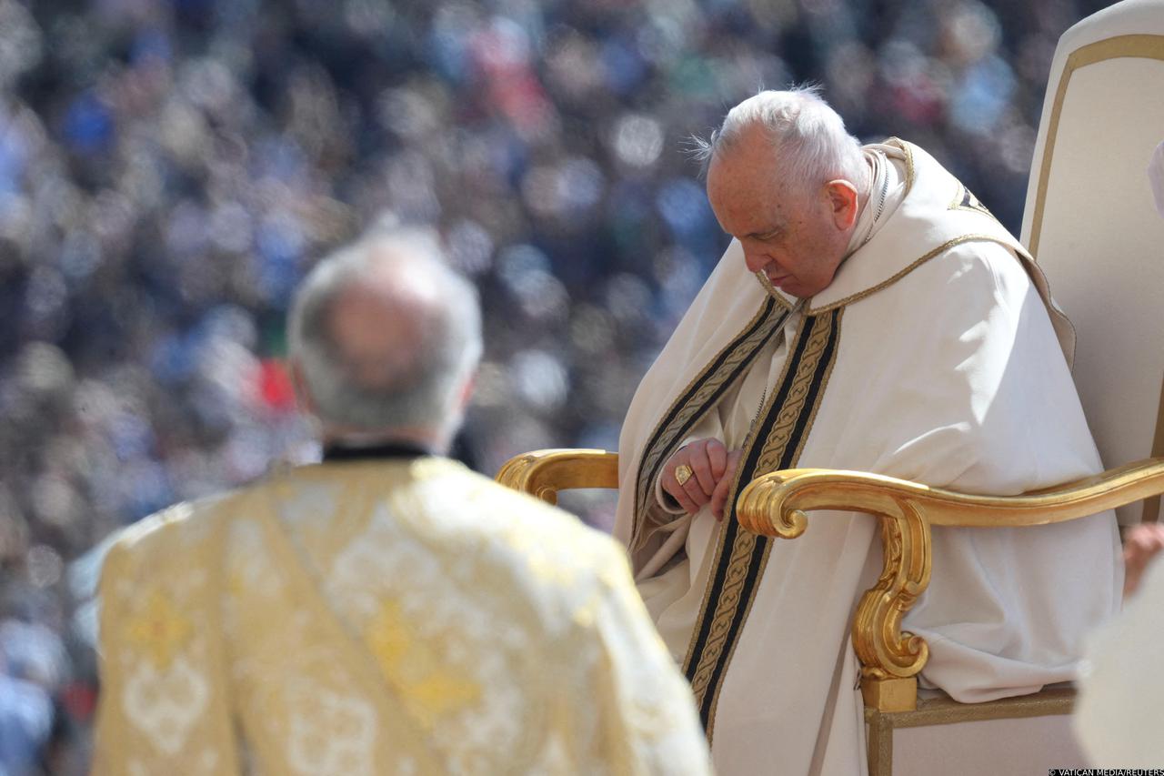 Pope Francis delivers his Easter message and blessing Urbi et Orbi - Vatican