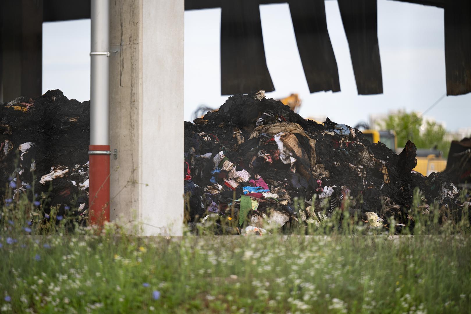 27.06.2024., Zagreb - Na oslagalistu otpada Jakusevec nocas je izbio pozar glomaznog otpada na prostoru Servisno operativnog centra.   Photo: Davor Puklavec/PIXSELL