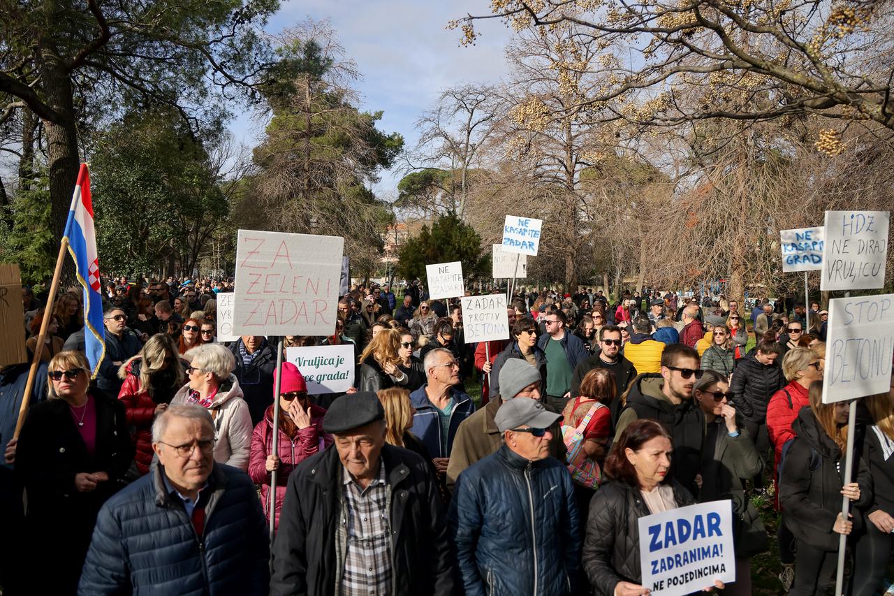 Zadar: Održan je prosvjed “Spasimo Vruljicu”