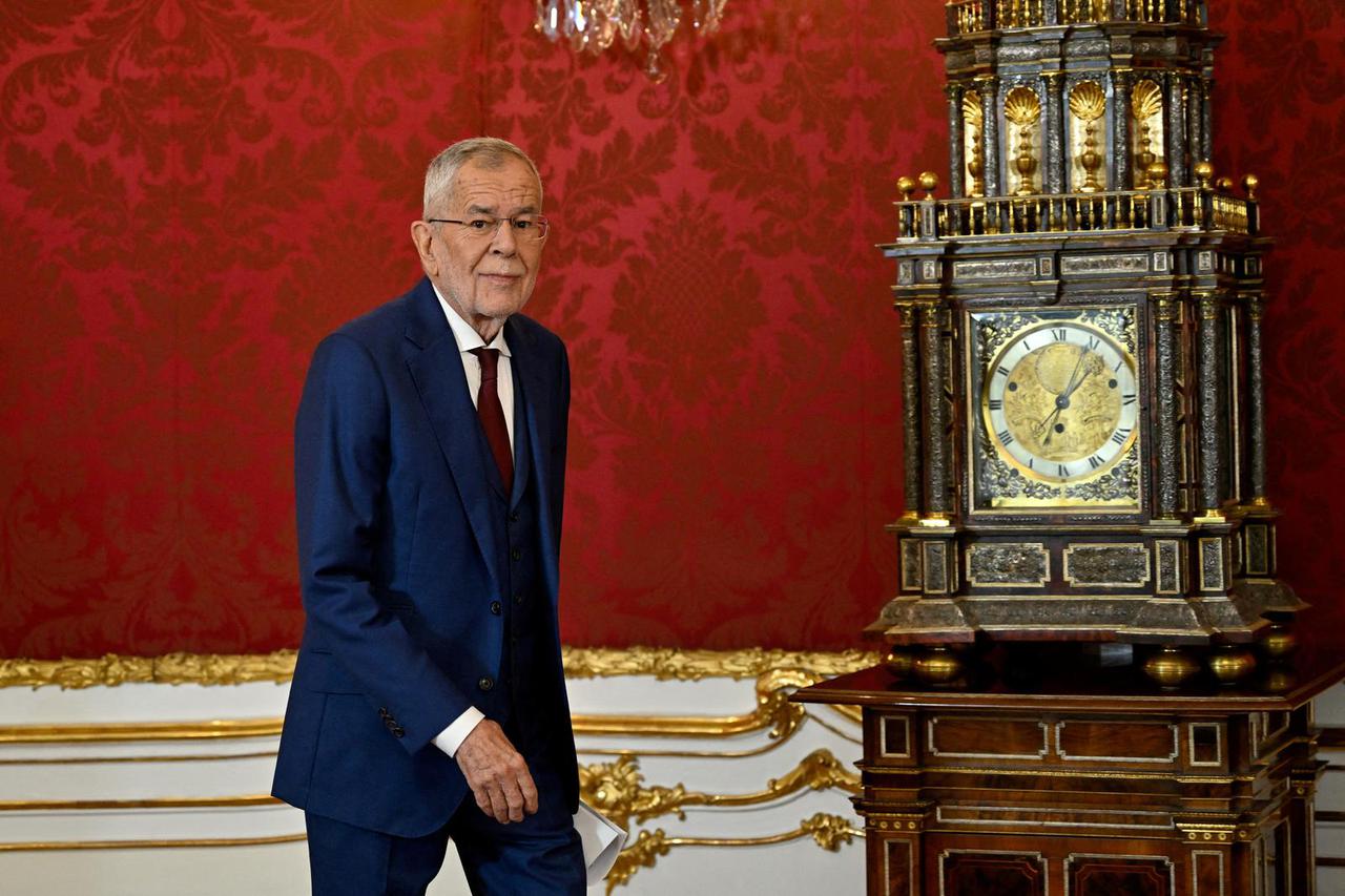 FILE PHOTO: Austrian President Alexander Van der Bellen delivers a statement in Hofburg Palace in Vienna