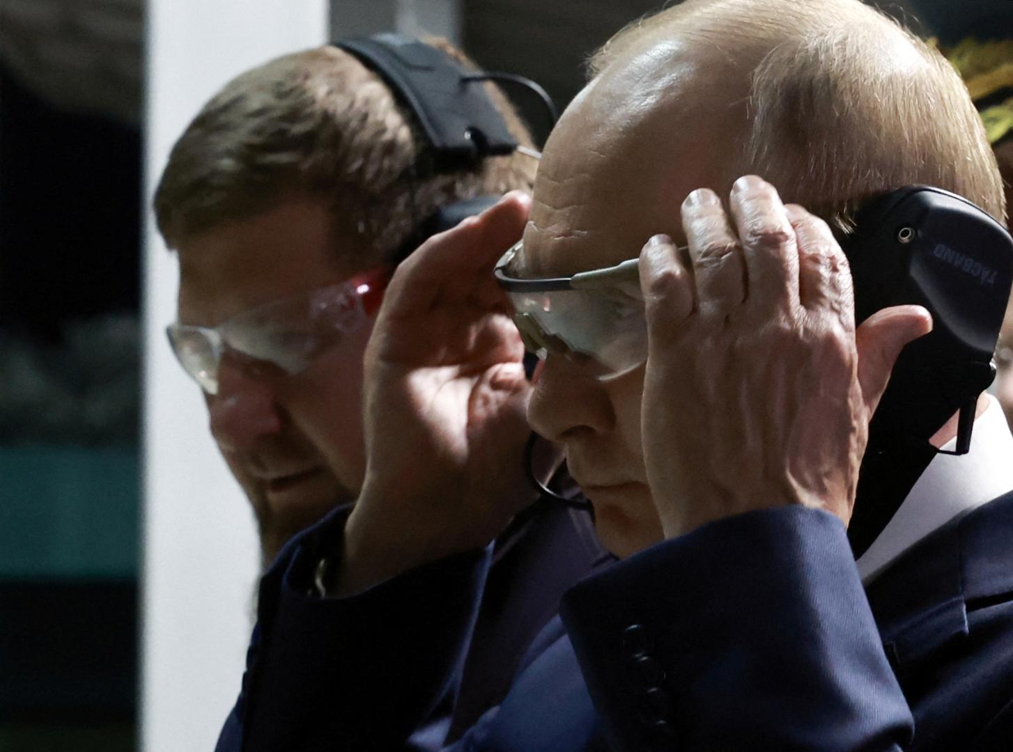 Russia's President Vladimir Putin and head of the Chechen Republic Ramzan Kadyrov watch personnel's practical training at the Russian Special Forces University in Gudermes, Russia August 20, 2024. Sputnik/Vyacheslav Prokofyev/Pool via REUTERS ATTENTION EDITORS - THIS IMAGE WAS PROVIDED BY A THIRD PARTY. Photo: VYACHESLAV PROKOFYEV/REUTERS