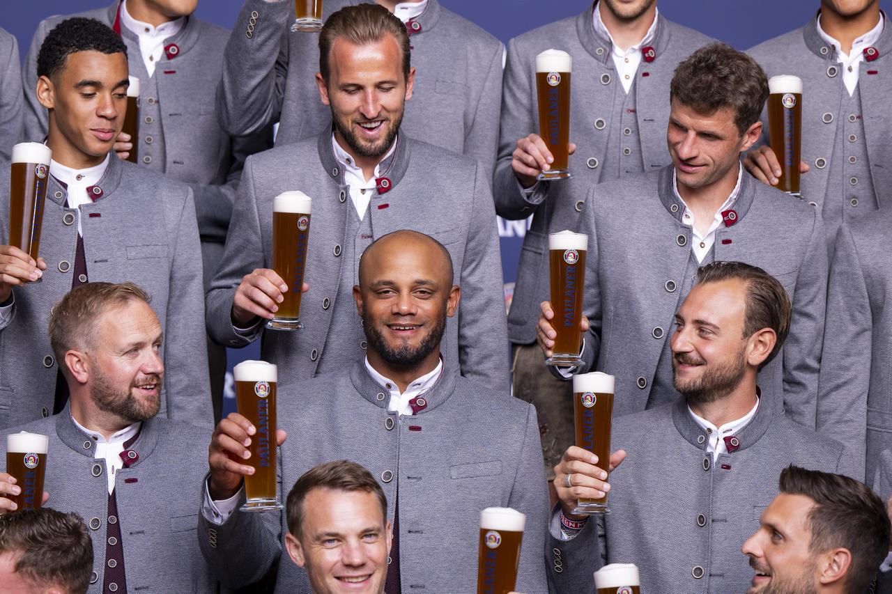 Paulaner lederhosen shoot at FC Bayern