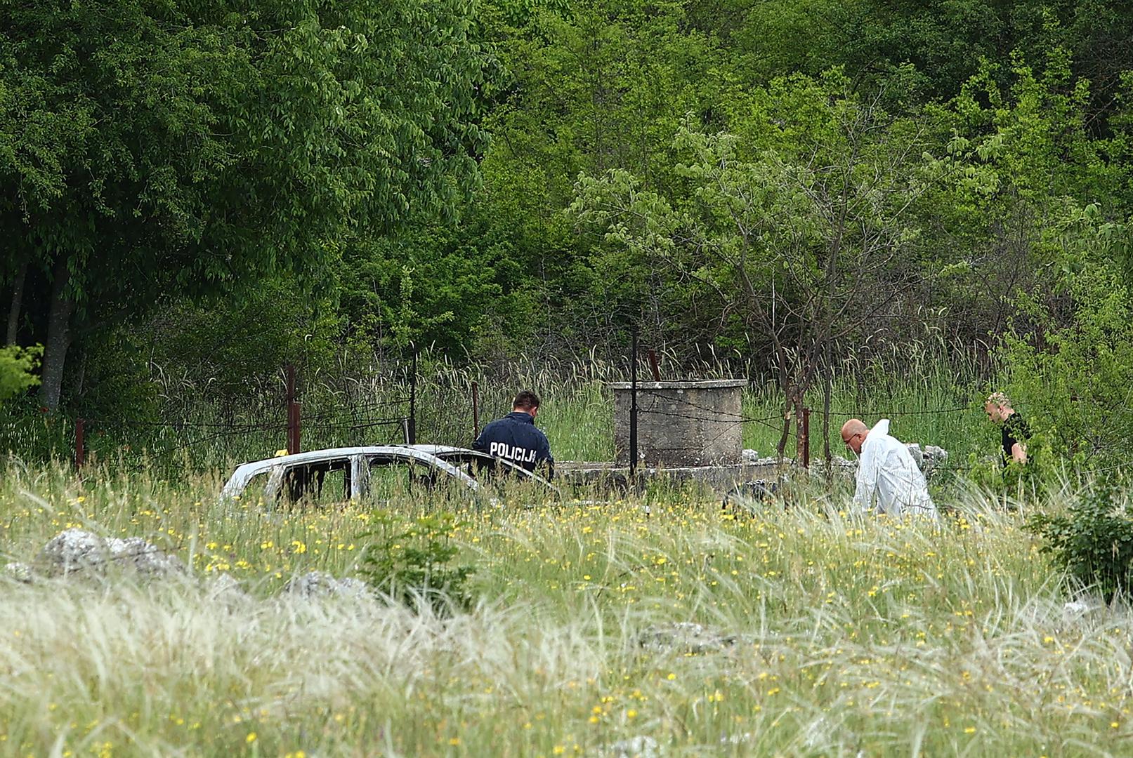 24.05.2023., Dugopolje - U polju kod Dugopolja pronađen izgoren automobil u kojem se nalazilo tijelo osobe. Photo: Miroslav Lelas/PIXSELL