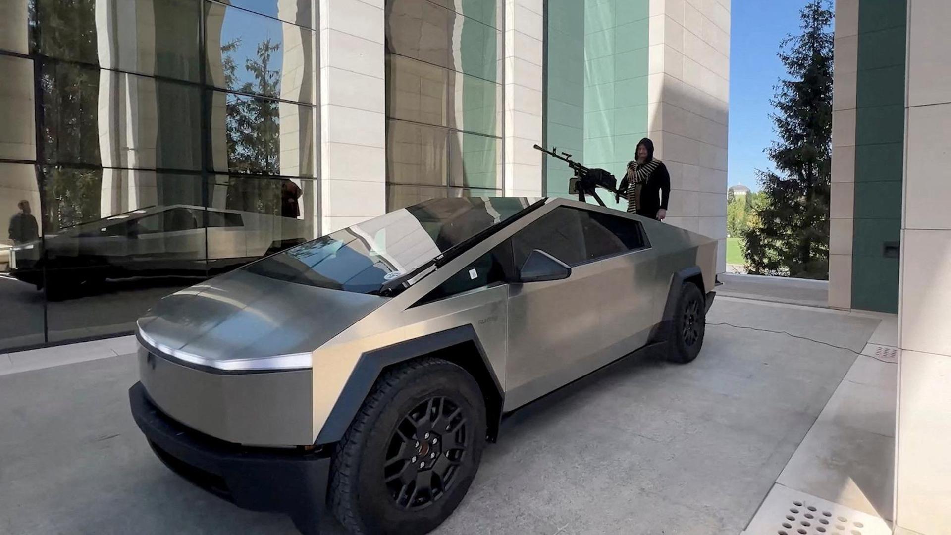 Leader of Russia's Chechnya region Ramzan Kadyrov is seen atop what is said to be a Tesla Cybertruck equipped with a machine gun, in Grozny, Russia, in this still image from video published August 17, 2024. Telegram channel of Ramzan Kadyrov/RKadyrov_95 via REUTERS ATTENTION EDITORS - THIS IMAGE HAS BEEN SUPPLIED BY A THIRD PARTY. NO RESALES. NO ARCHIVES. MANDATORY CREDIT. Photo: RKadyrov_95 via telegram/REUTERS