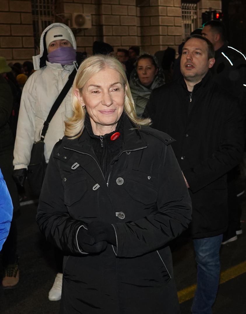 20, December, 2023, Belgrade - In front of the seat of the Republican Electoral Commission, a protest organized by the coalition "Serbia against violence" is in progress due to the "stealing of the citizens' electoral will". Slavica Radovanovic. Photo: Antonio Ahel/ATAImages

20, decembar, 2023, Beograd -  Ispred sedista Republicke izborne komisije u toku je trci protest koji je organizovala koalicija "Srbija protiv nasilja" zbog "kradje izborne volje gradjana". Photo: Antonio Ahel/ATAImages Photo: Antonio Ahel/ata  images/PIXSELL