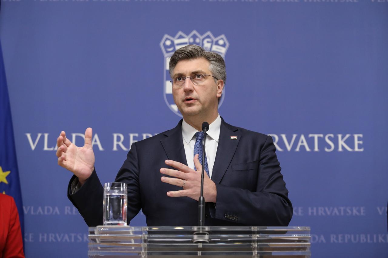 Plenković predvodio sastanak o koronavirusu u Banskim dvorima