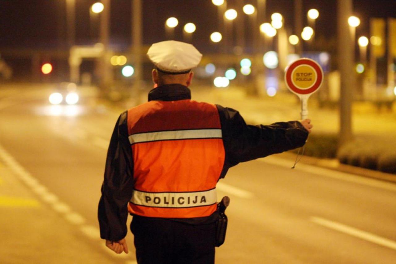 'policija-patrola-67'