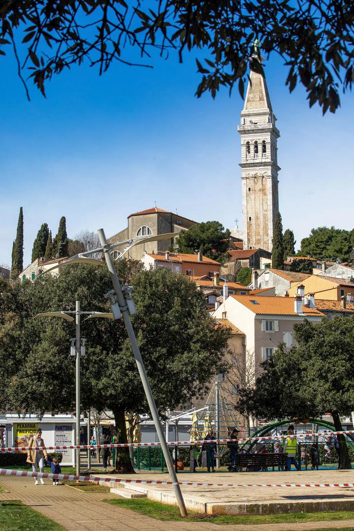 27.03.2023., Rovinj - Steta na ulicama grada koje je poharalo snazno nevrijeme.
 Photo: Srecko Niketic/PIXSELL