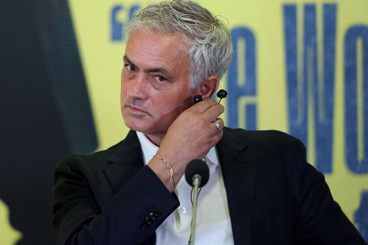 Fenerbahce - Jose Mourinho Press Conference