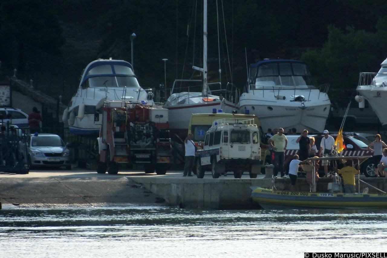 Medulin: Zrakoplov pao u more i raspao se, poginuli pilot i jedan putnik