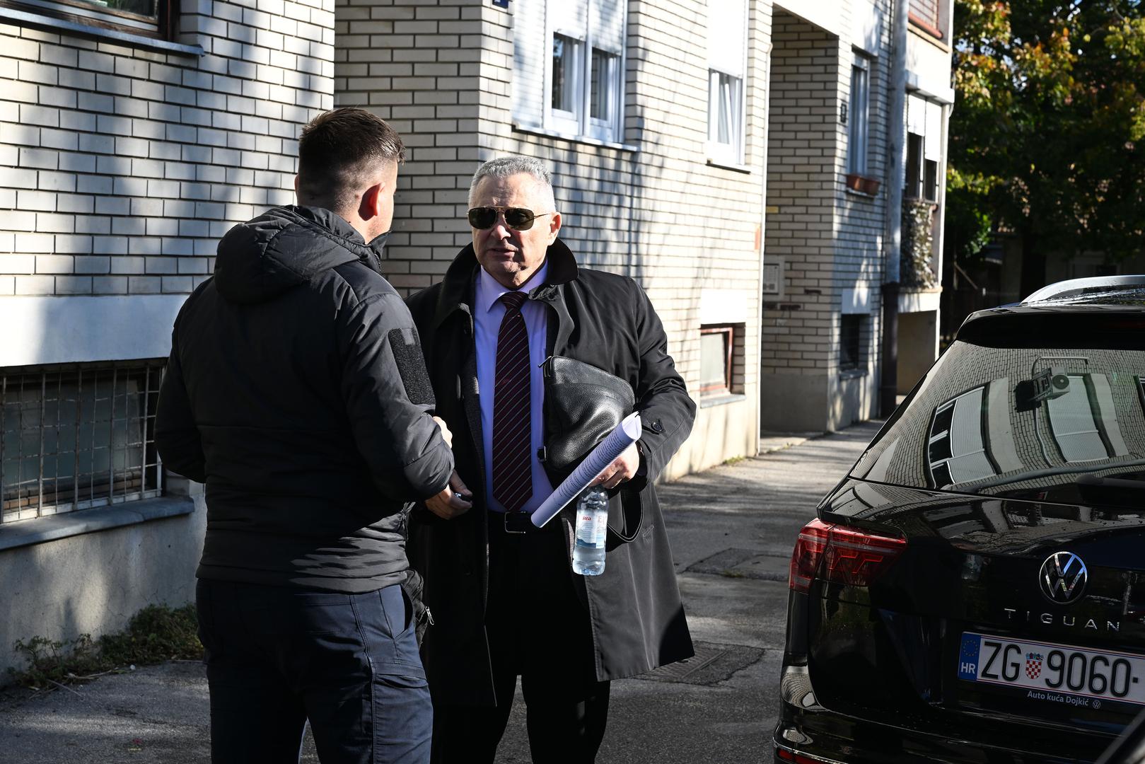 08.11.2023., Zagreb - U tijeku je pretres stana bivseg dekana Geodetskog fakulteta Almina Djape. odvjetnik osumnjicenog Almina Djape, Zoran Vujasin Photo: Davorin Visnjic/PIXSELL