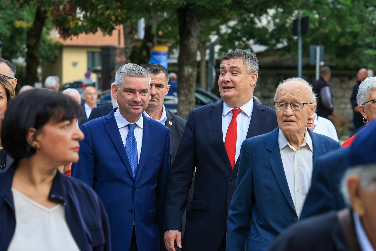 Pazin: Zoran Milanović položio je vijenac ispred središnjeg spomenika u Parku narodnog ustanka