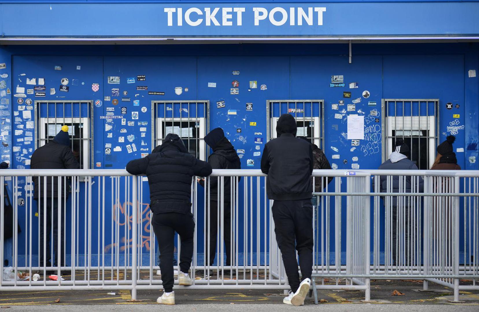 16.12.2023., Maksimir stadion, Zagreb - Guzva za kupnju karata najveceg hrvatskog derbija Dinama i Hajduka. Photo: Josip Mikacic/PIXSELL