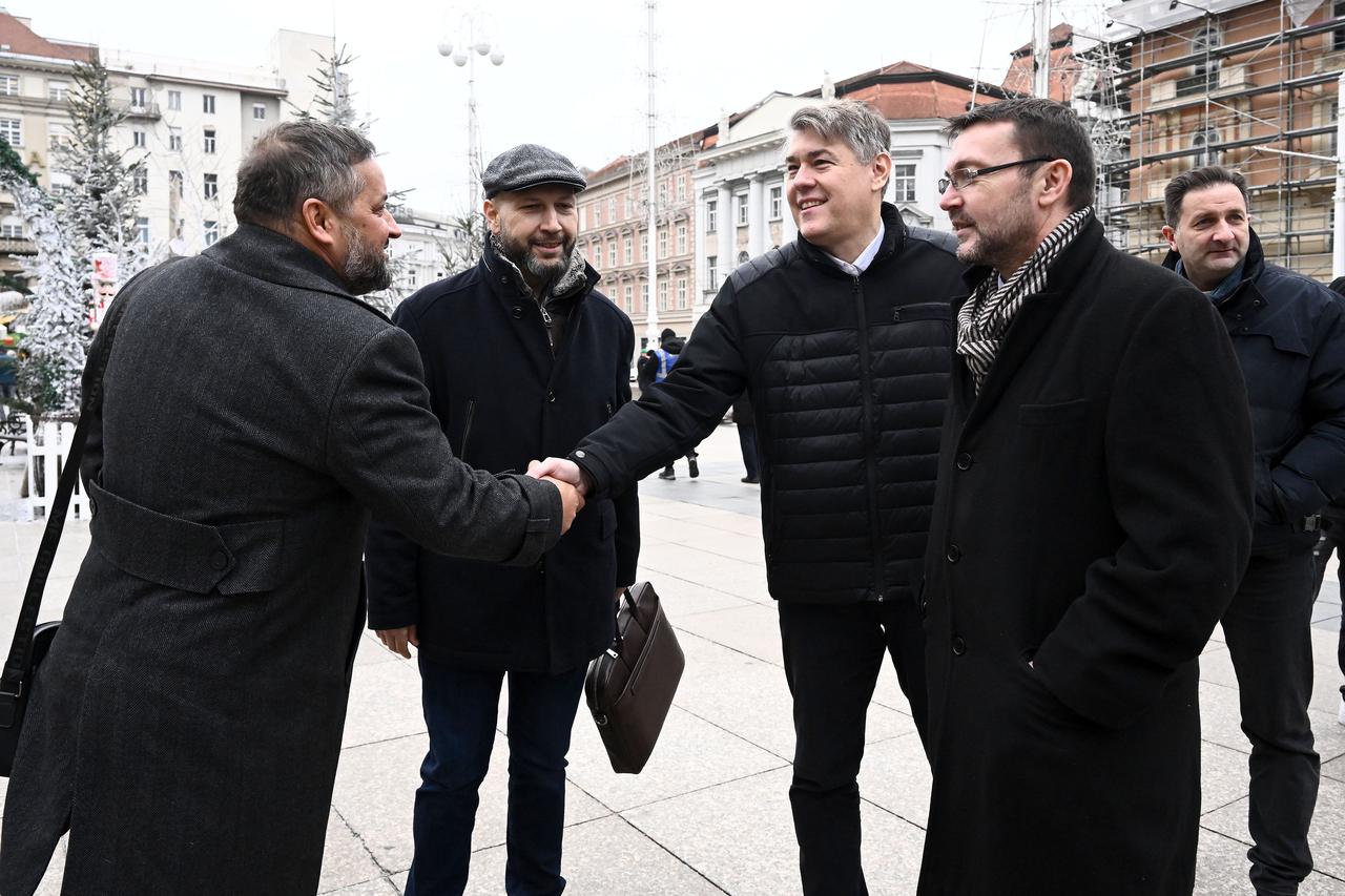 Zagreb: Forum mladih SDP-a organizirao performans "Zavrti bubanj protiv korupcije"