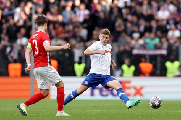 Football Report on X: Starting XIs and benches for AZ Alkmaar U19 vs Hajduk  Split U19 in the UEFA Youth League Final: #AZ #azhaj #UYL #Hajduk   / X