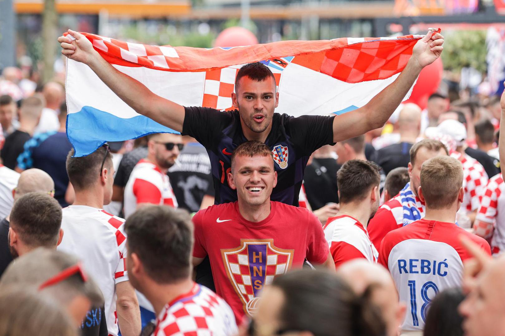 18.06.2023., Rotterdam, Nizozemska - Navijacko ozracje u centru grada uoci vecerasnje utakmice finala Lige nacija izmedju Hrvatske i Spanjolske.  Photo: Luka Stanzl/PIXSELL