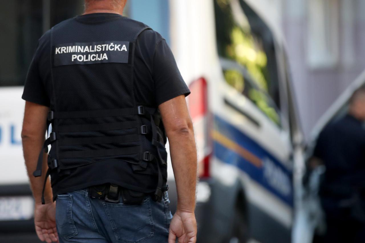 Zagreb: Kriminalistička policija u istrazi stambene zgrade na Srednjacima