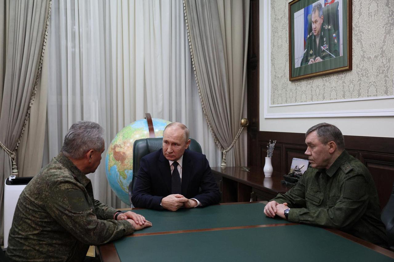 Russian President Putin visits military headquarters in Rostov-on-Don
