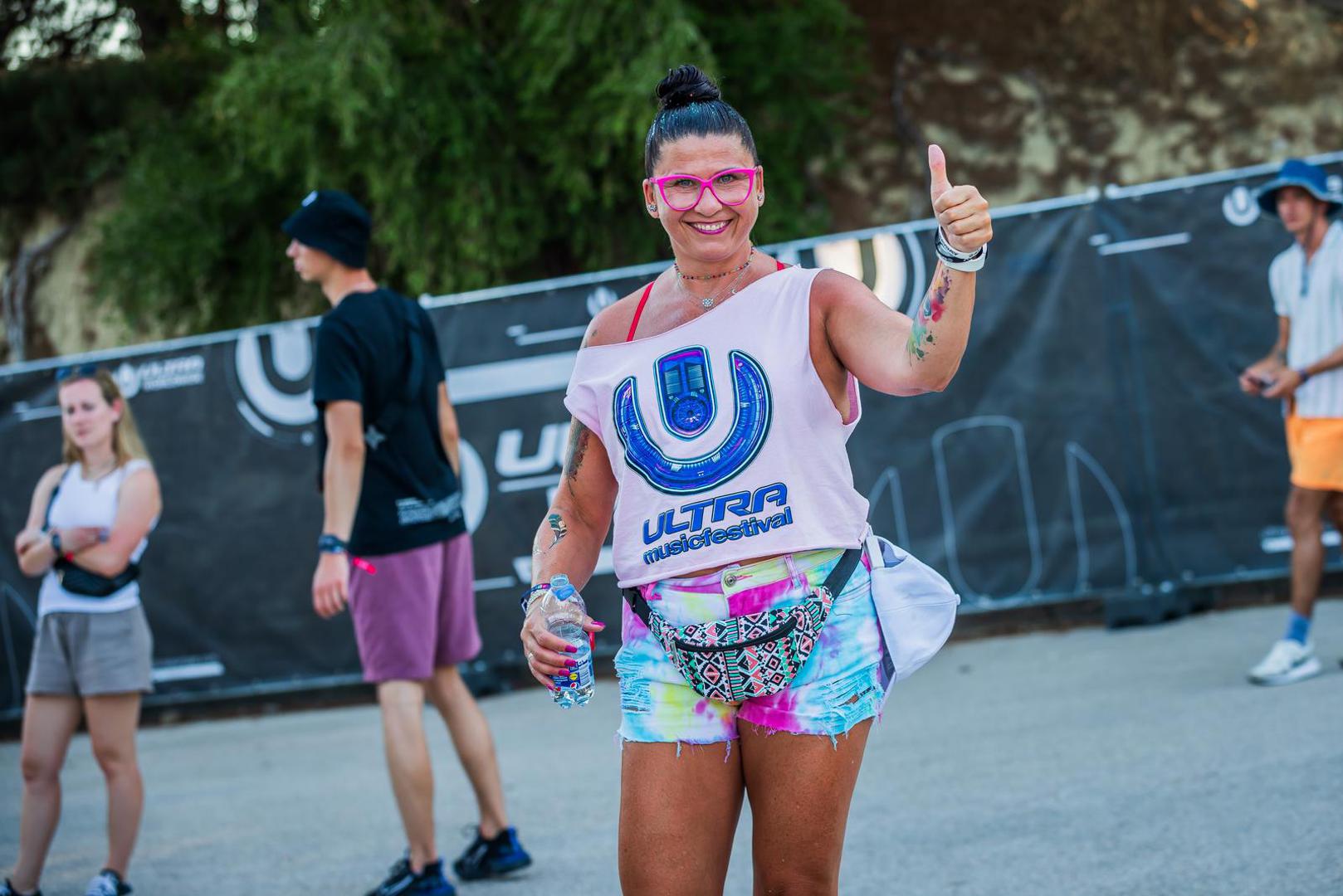 Ultra se odvija tijekom tri dana, a jubilarno izdanje popularnog festivala popraćeno je s četiri pozornice s mnoštvom poznatih imena koja će zabavljati sve partijanere.