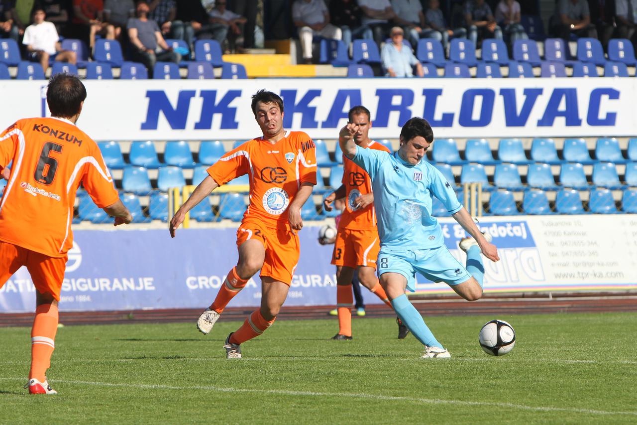 28.04.2012., Karlovac - Nogometna utakmica 1. Maxtv Prva lige NK Karlovac - NK Sibenik. Josip Krznaric.  Photo: Kristina Stedul Fabac/PIXSELL