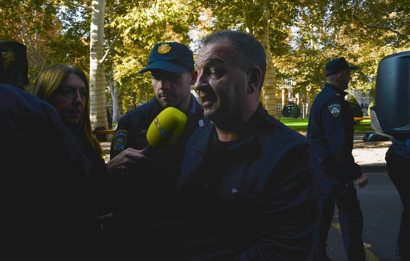 Treći osumnjičeni, neurokirurg Krešimir Rotim, bio je u međuvremenu pušten da se brani sa slobode jer je iznio obranu, što u praksi znači da je priznao sve što mu se stavlja na teret. 

