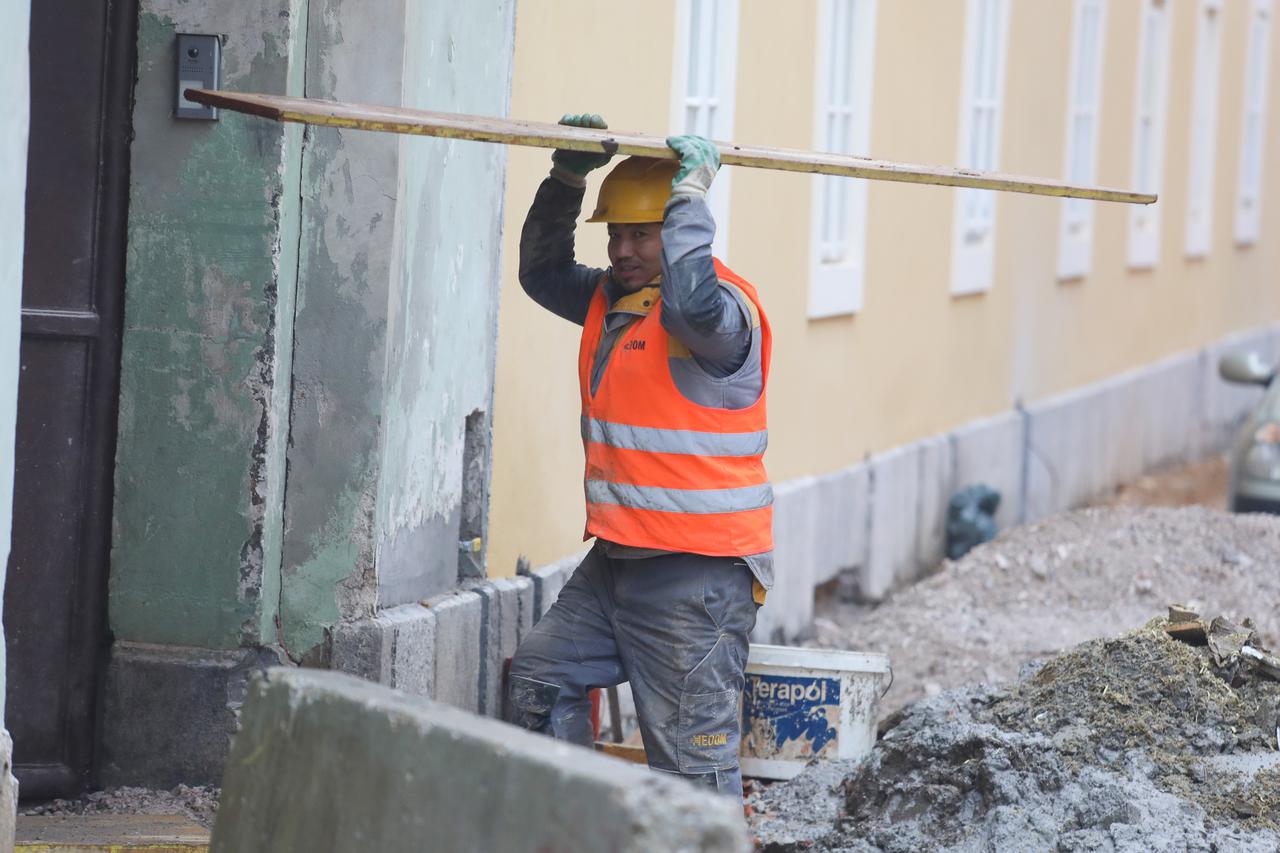 Karlovac: Radovi u povijesnoj jezgri grada