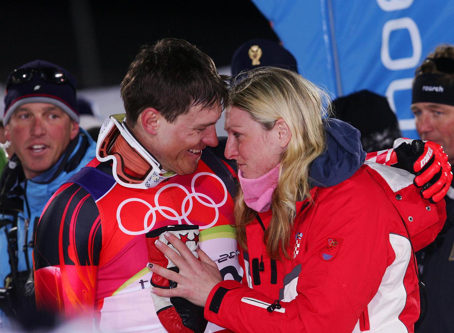 14.02.2006.,Torino,Italija - ZOI Torino 2006 ,Setstriere. Muska kombinacija. Ivica Kostelic osvojio je srebrnu medalju u kombinaciji. Ivica u zagrljaju i suzama s Janicom.r"nPhoto Zeljko Lukunic/PIXSELL