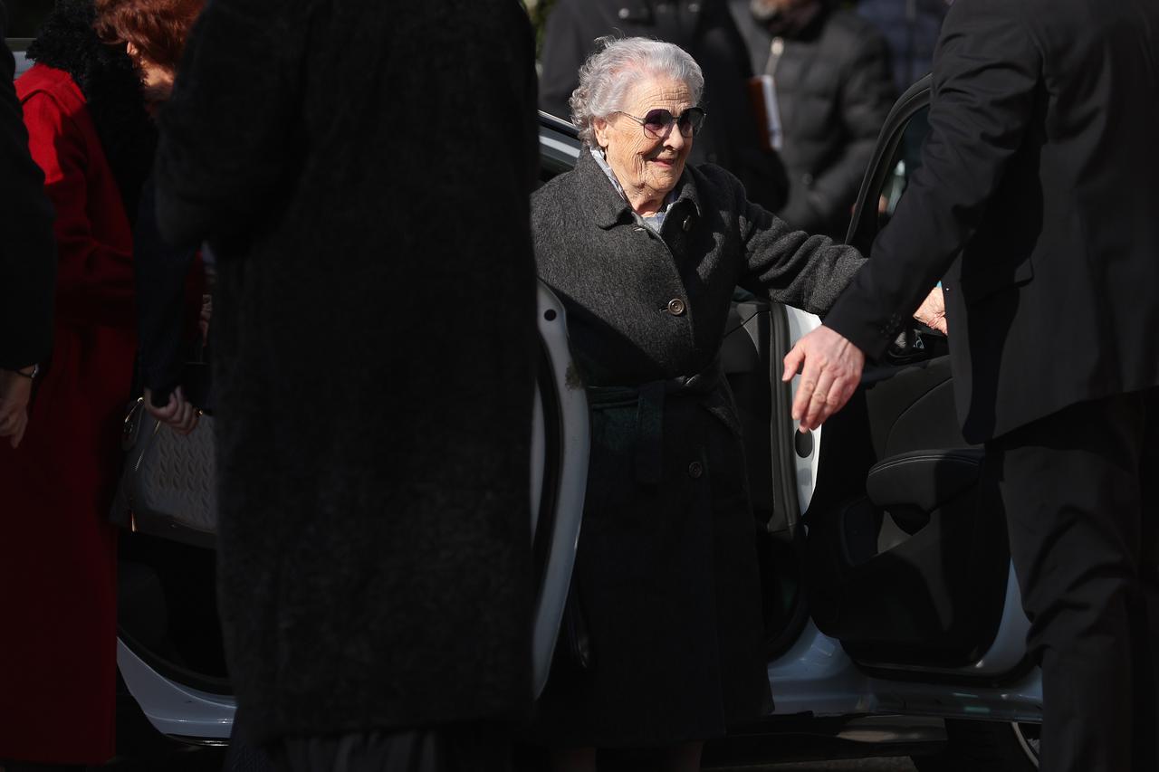 Na Milanovićevu inauguraciju stigla i posljednja partizanka sa Sutjeske, 101 joj je godina