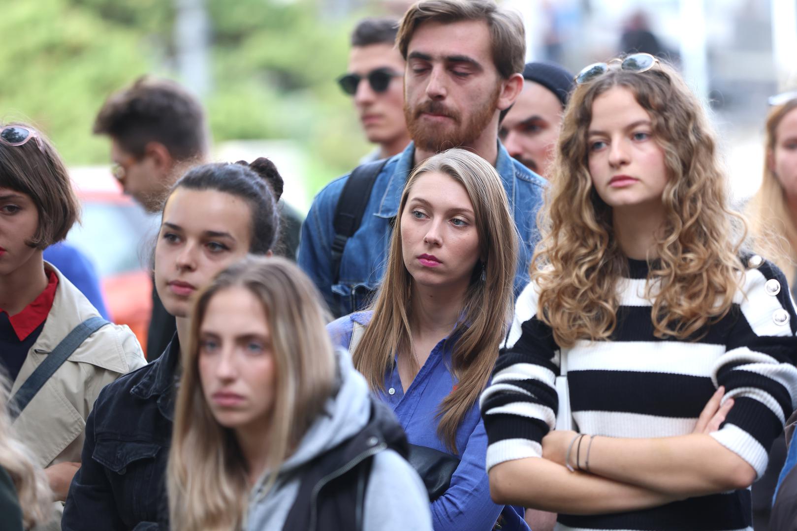 30.10.2023., Zagreb - Prosvjed protiv povratka profesora Ozrena Prohica na fakultet. Okupljeni su ispred glavne zgrade ADU i preko zvucnika usmjerenog prema ADU pustili snimku zlostavljanja prof. Prohica. Takodjer su na prosvjedu predstavili zahtjeve za koje vjerujemo da su od velike vaznosti kako bi se studente stvarno zastitilo od neprimjerenog ponasanja profesora, te kako bi se sustav “Nismo trazile” poboljsao tako da zaista stiti i daje podrsku zrtvama seksualnog uznemiravanja, napastovanja na ADU i ostalim obtazovnim institucijama. Photo: Sanjin Strukic/PIXSELL